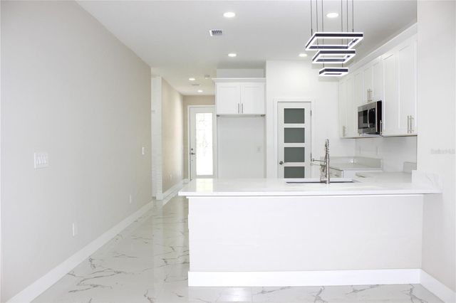 9304 N 18TH STREET, Tampa, FL 33612