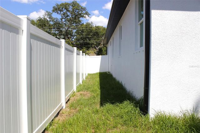 9304 N 18TH STREET, Tampa, FL 33612