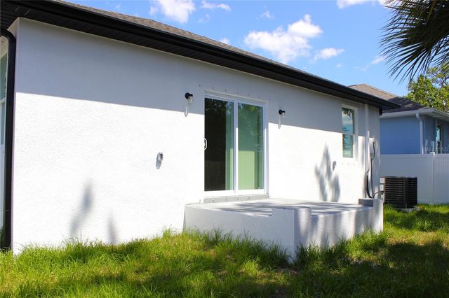 9304 N 18TH STREET, Tampa, FL 33612