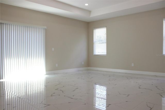 9304 N 18TH STREET, Tampa, FL 33612