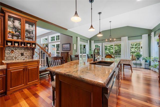 550 West Creek Drive, Webster, NY 14580