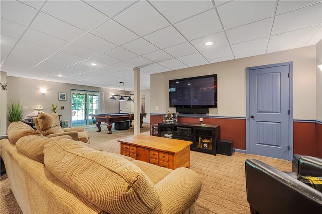 550 West Creek Drive, Webster, NY 14580