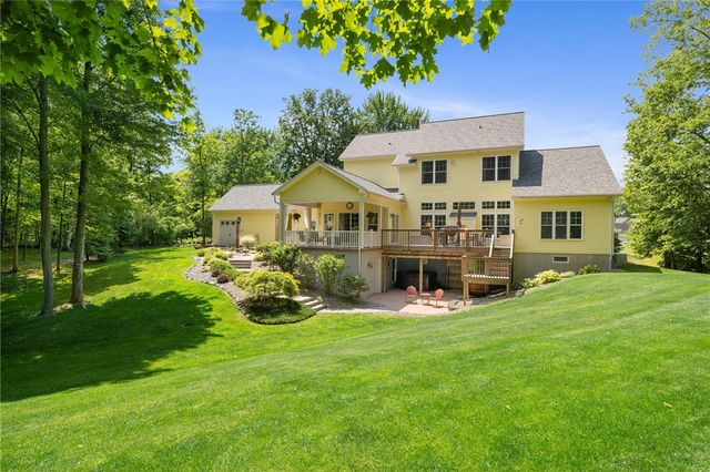 550 West Creek Drive, Webster, NY 14580