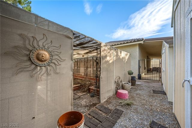 2290 South Murphy Street, Pahrump, NV 89048