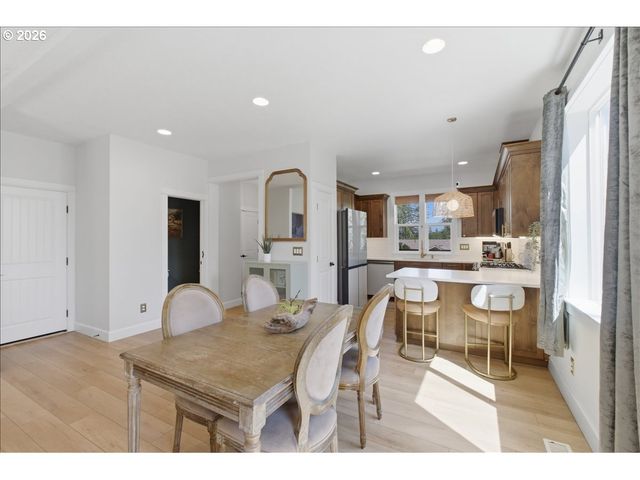 6131 EXODUS St, Salem, OR 97306