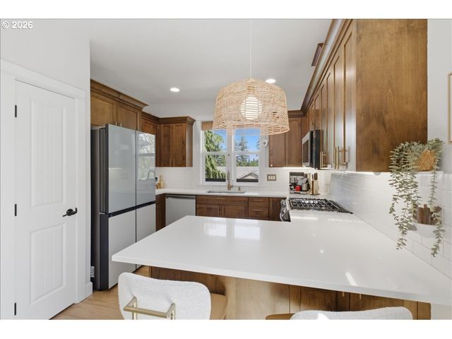 6131 EXODUS St, Salem, OR 97306