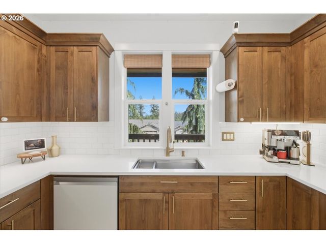 6131 EXODUS St, Salem, OR 97306