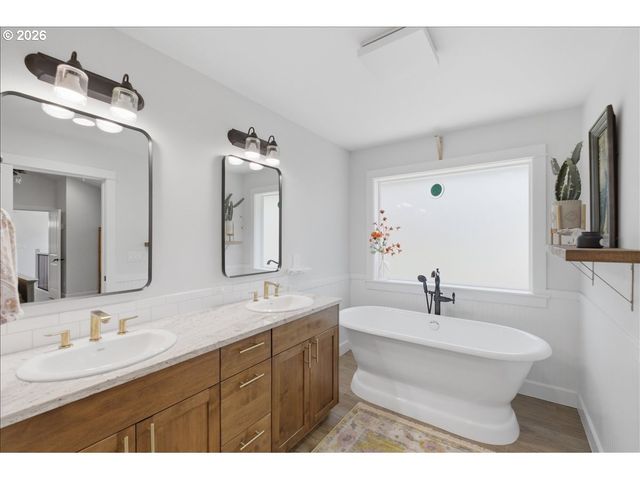 6131 EXODUS St, Salem, OR 97306