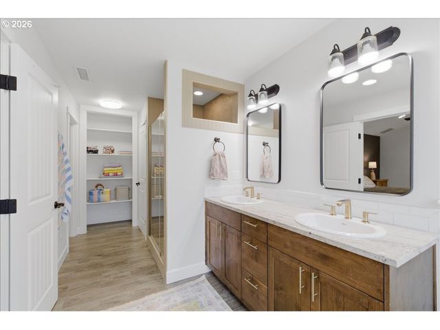 6131 EXODUS St, Salem, OR 97306