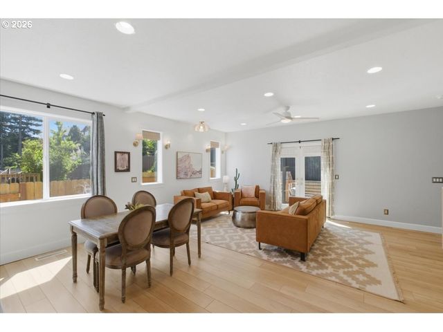 6131 EXODUS St, Salem, OR 97306