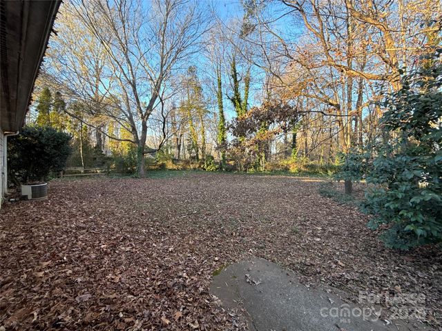 7426 Barn Stone Drive, Charlotte, NC 28227