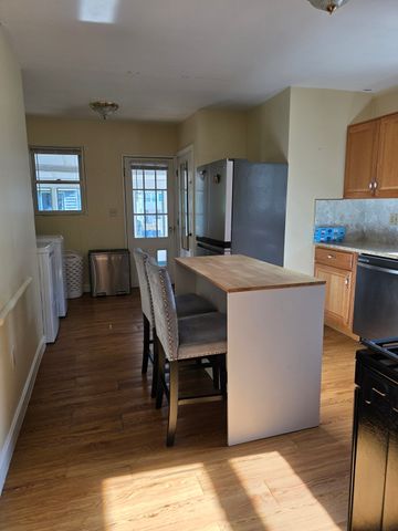 93 Bailey Rd 2, Somerville, MA 02143