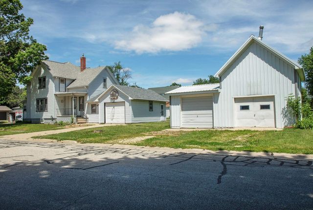 300 SE 6th Avenue, Tripoli, IA 50676