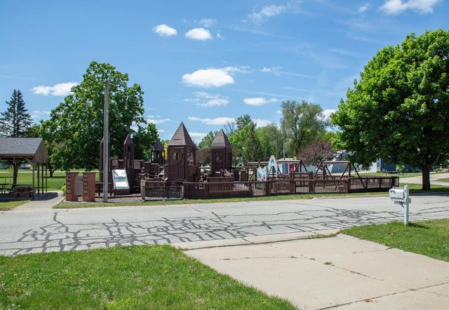 300 SE 6th Avenue, Tripoli, IA 50676
