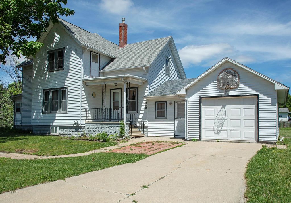 300 SE 6th Avenue, Tripoli, IA 50676