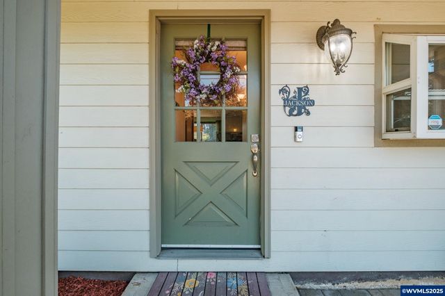 4512 Herrin Rd NE, Salem, OR 97305