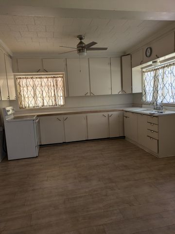 522 Jones, Columbia, MS 39429