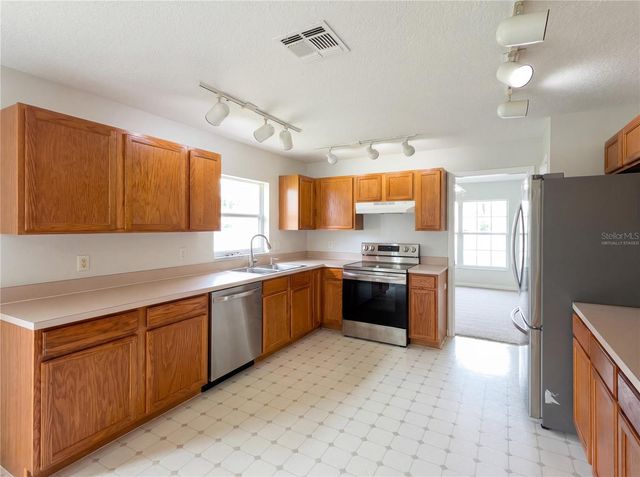 1021 DEKLEVA DRIVE, Apopka, FL 32712