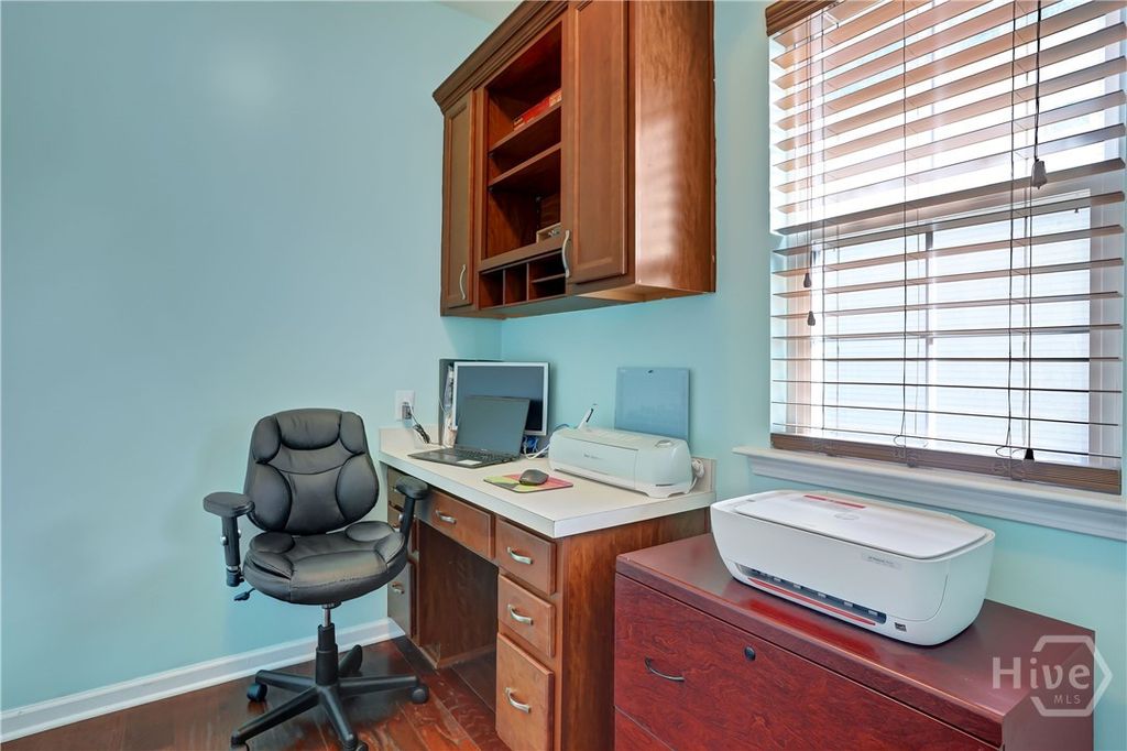 Image 14 of property listing at 821 Garden Hills Loop, Richmond Hill, GA 31324