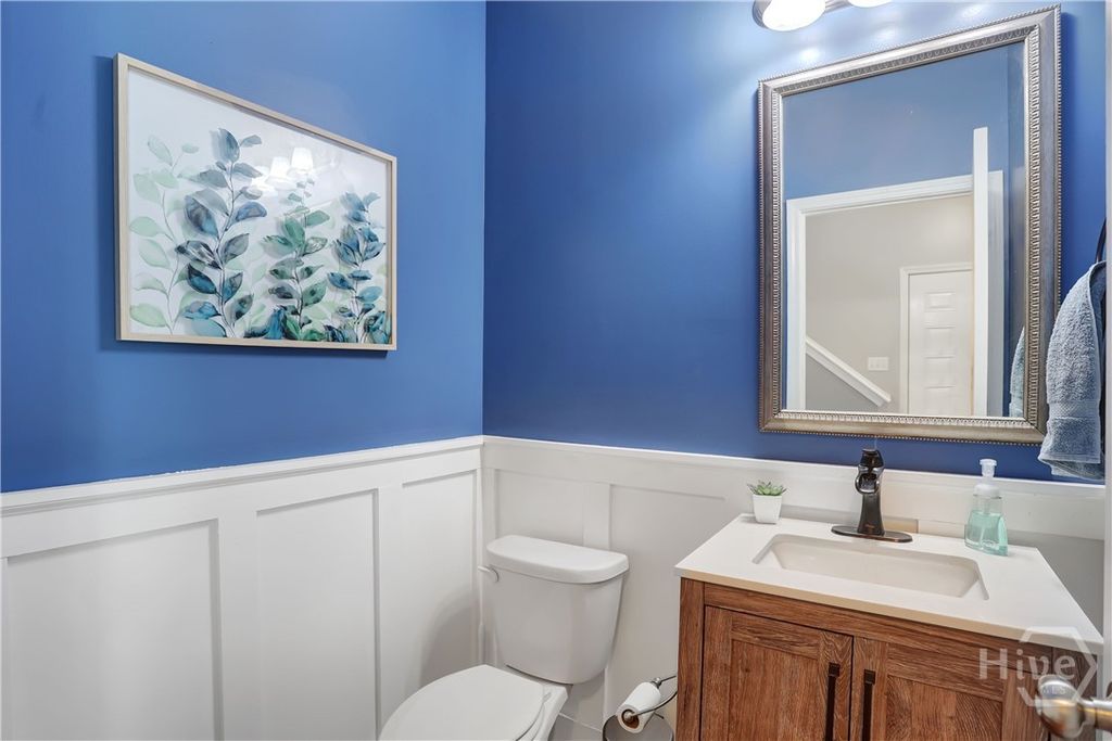 Image 20 of property listing at 821 Garden Hills Loop, Richmond Hill, GA 31324