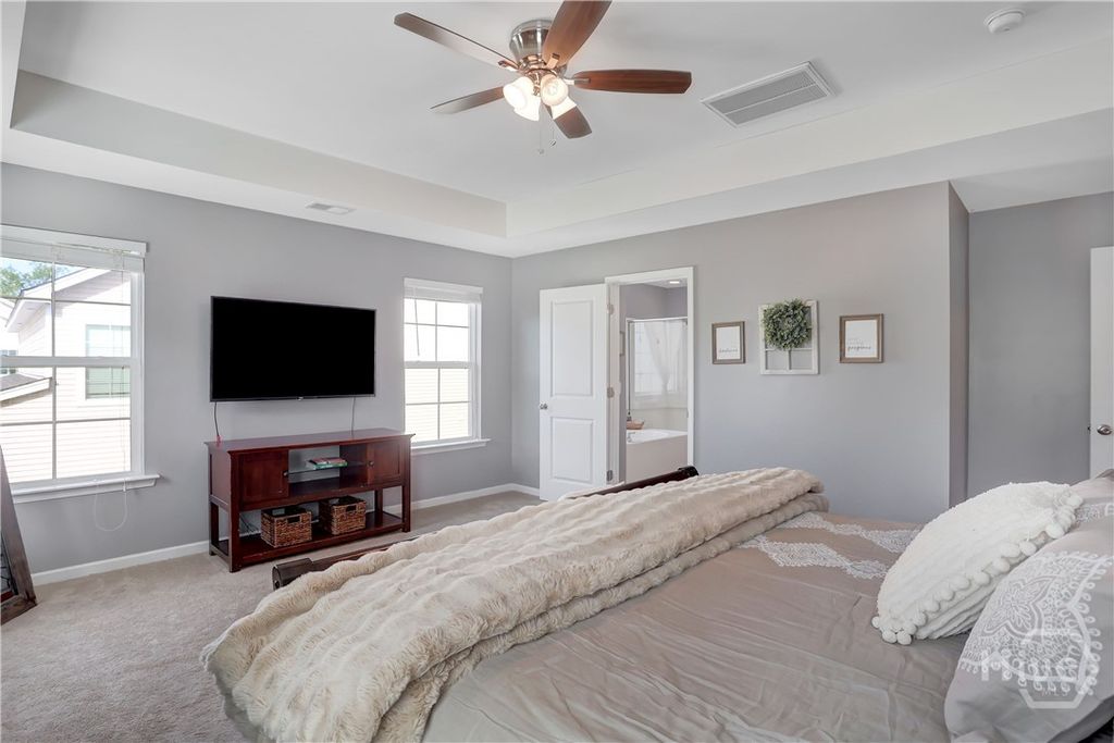 Image 23 of property listing at 821 Garden Hills Loop, Richmond Hill, GA 31324