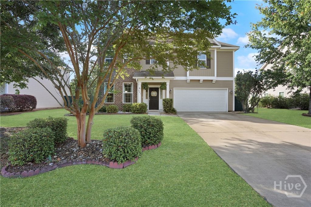 Image 3 of property listing at 821 Garden Hills Loop, Richmond Hill, GA 31324