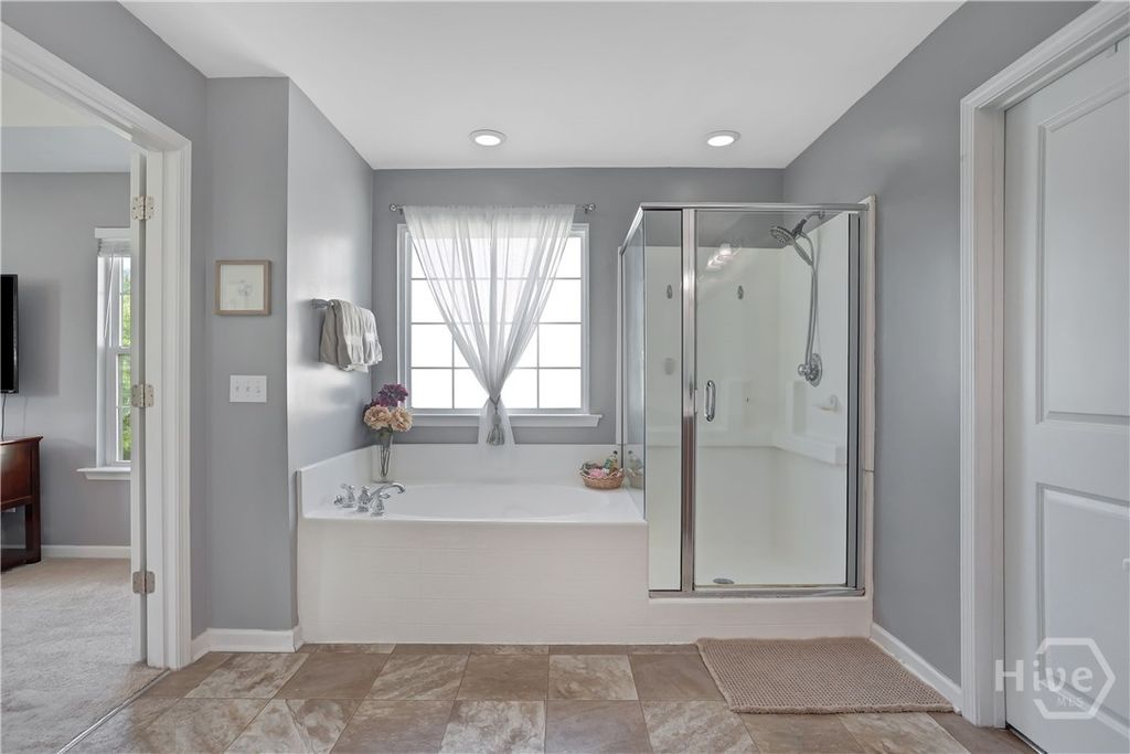 Image 31 of property listing at 821 Garden Hills Loop, Richmond Hill, GA 31324