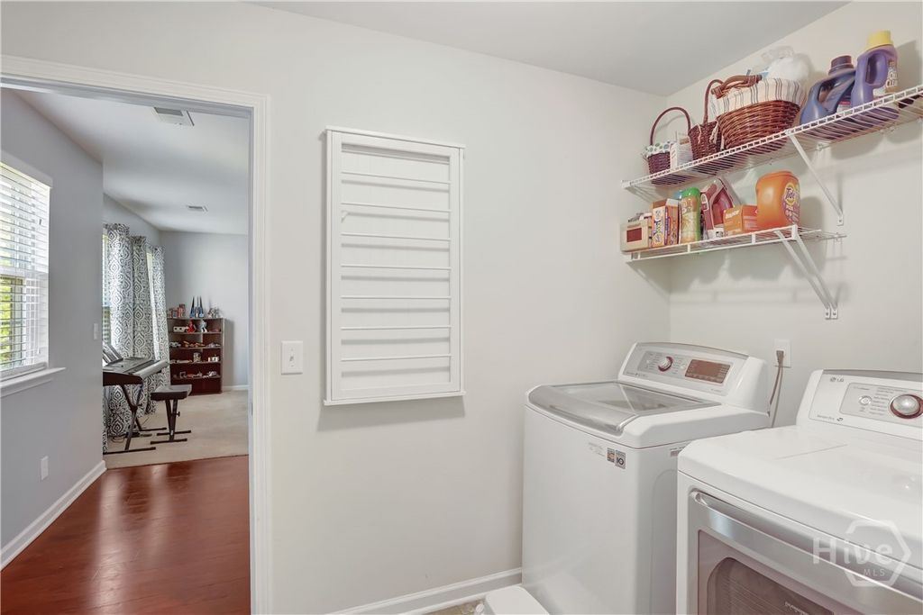 Image 35 of property listing at 821 Garden Hills Loop, Richmond Hill, GA 31324