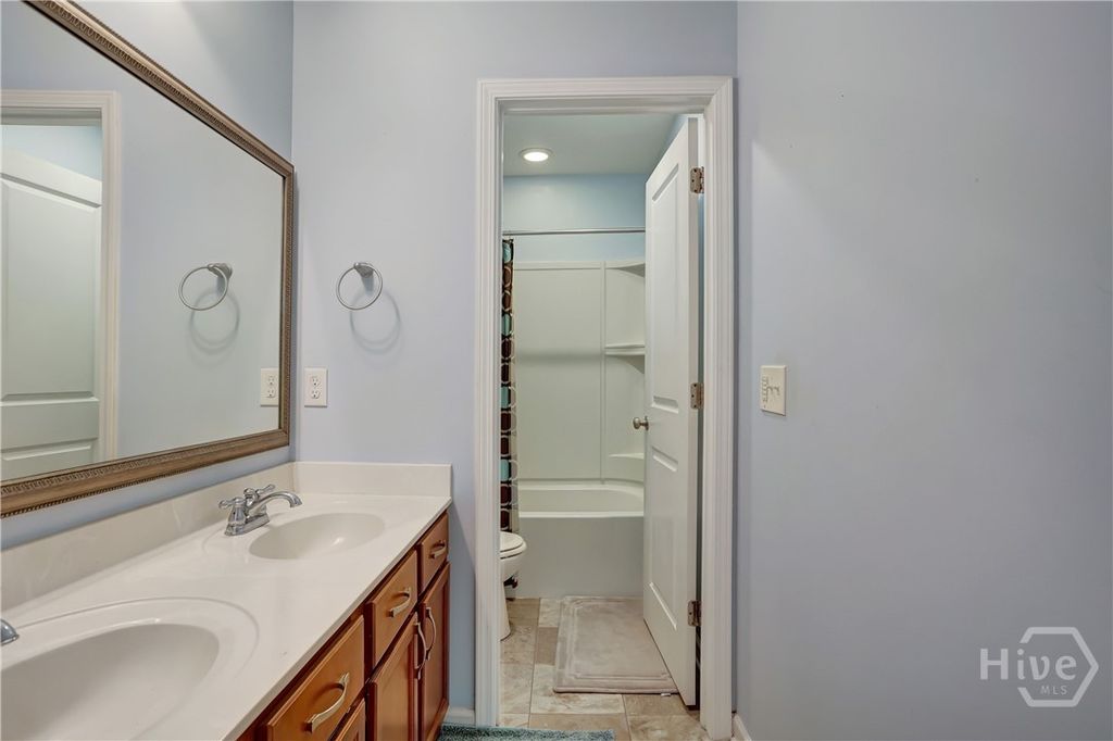 Image 39 of property listing at 821 Garden Hills Loop, Richmond Hill, GA 31324