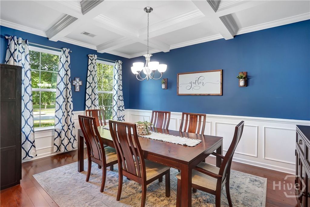 Image 7 of property listing at 821 Garden Hills Loop, Richmond Hill, GA 31324