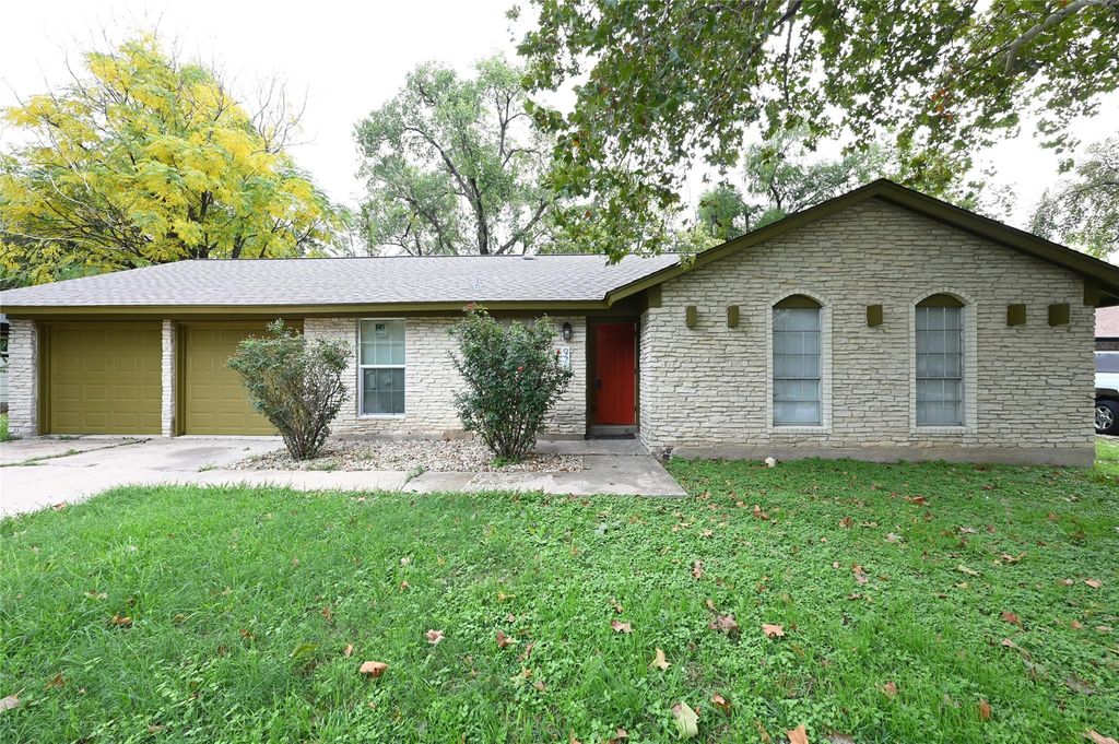 9715 Oak Hollow DR, Austin, TX 78758