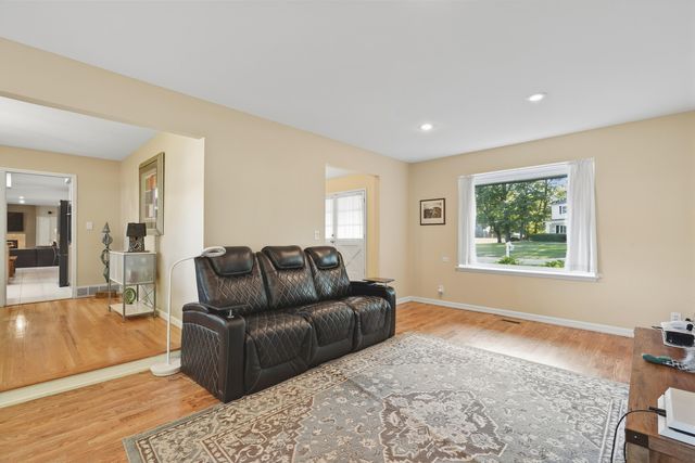 16759 Timberview Drive, Clinton Twp, MI 48036