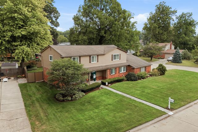 16759 Timberview Drive, Clinton Twp, MI 48036