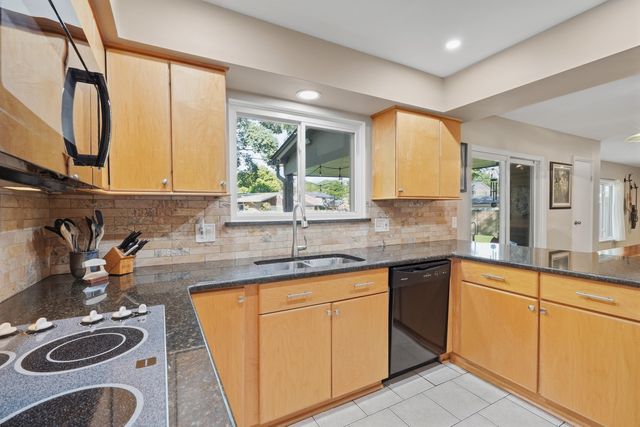 16759 Timberview Drive, Clinton Twp, MI 48036