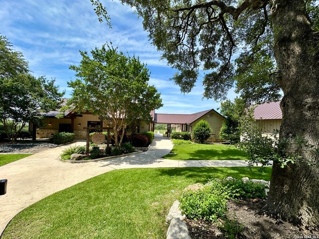 118 WESTIN HLS, New Braunfels, TX 78132