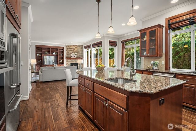 2098 211th Place SE, Sammamish, WA 98075