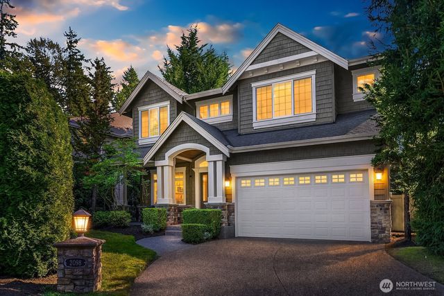 2098 211th Place SE, Sammamish, WA 98075