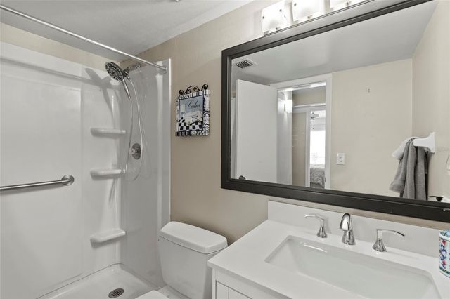 845 BENJAMIN FRANKLIN DRIVE 101, Sarasota, FL 34236