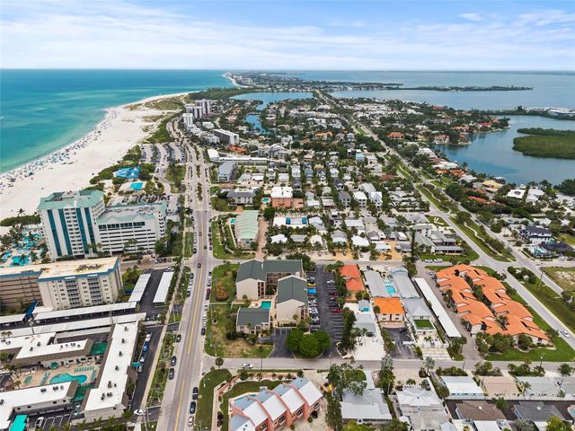 845 BENJAMIN FRANKLIN DRIVE 101, Sarasota, FL 34236