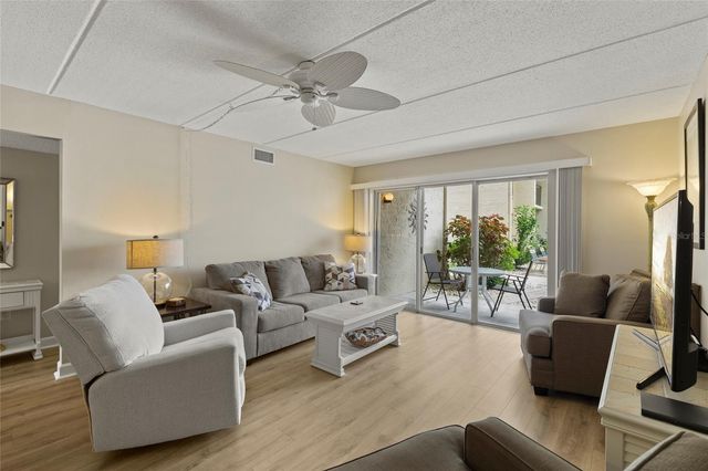 845 BENJAMIN FRANKLIN DRIVE 101, Sarasota, FL 34236