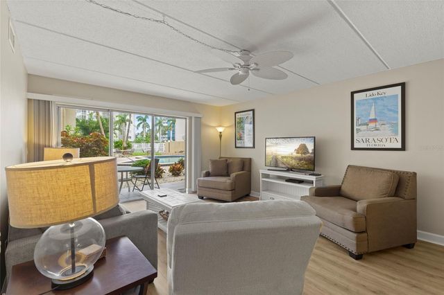 845 BENJAMIN FRANKLIN DRIVE 101, Sarasota, FL 34236