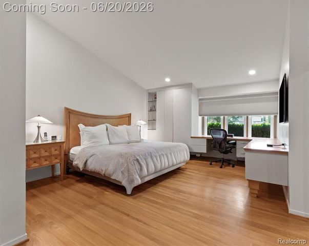 4771 Mada Court, West Bloomfield, MI 48322