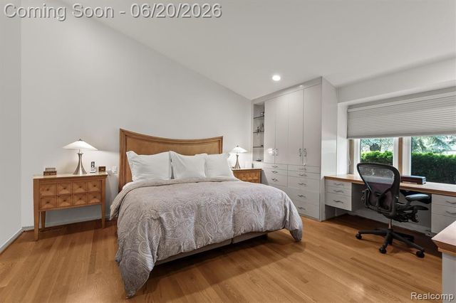 4771 Mada Court, West Bloomfield, MI 48322