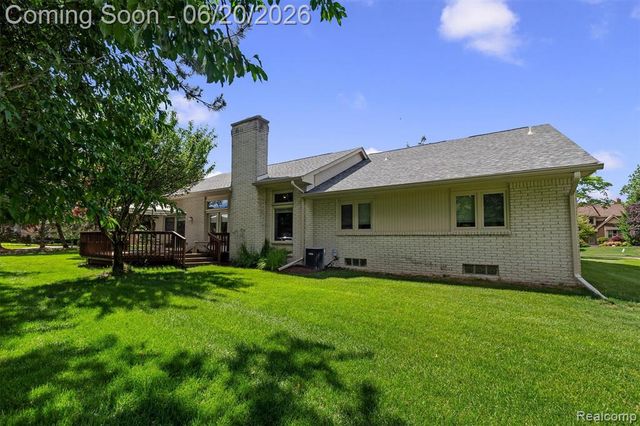 4771 Mada Court, West Bloomfield, MI 48322