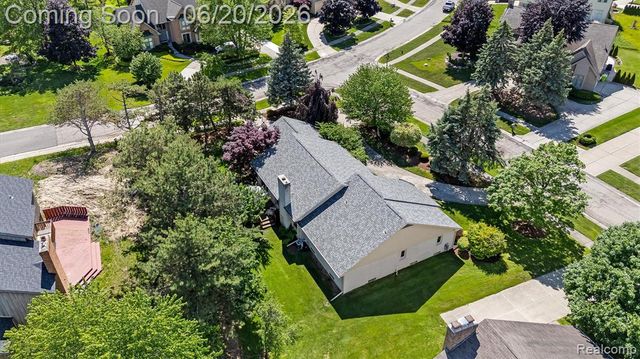 4771 Mada Court, West Bloomfield, MI 48322