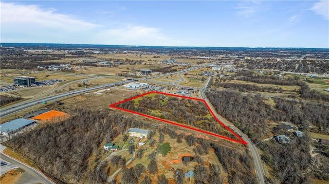 3744 S 48th Street, Springdale, AR 72762
