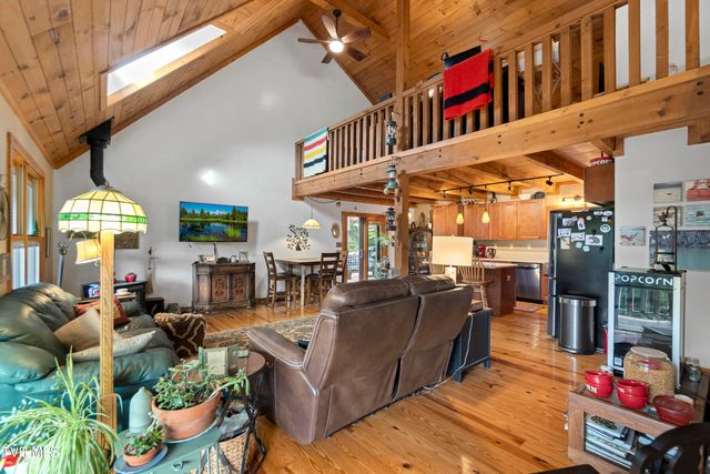 13710 Asheville Highway, Greeneville, TN 37743