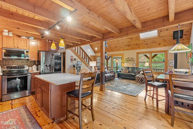 13710 Asheville Highway, Greeneville, TN 37743