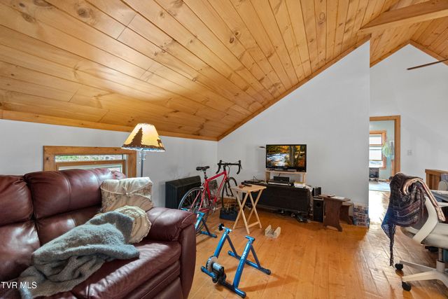 13710 Asheville Highway, Greeneville, TN 37743