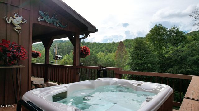 13710 Asheville Highway, Greeneville, TN 37743